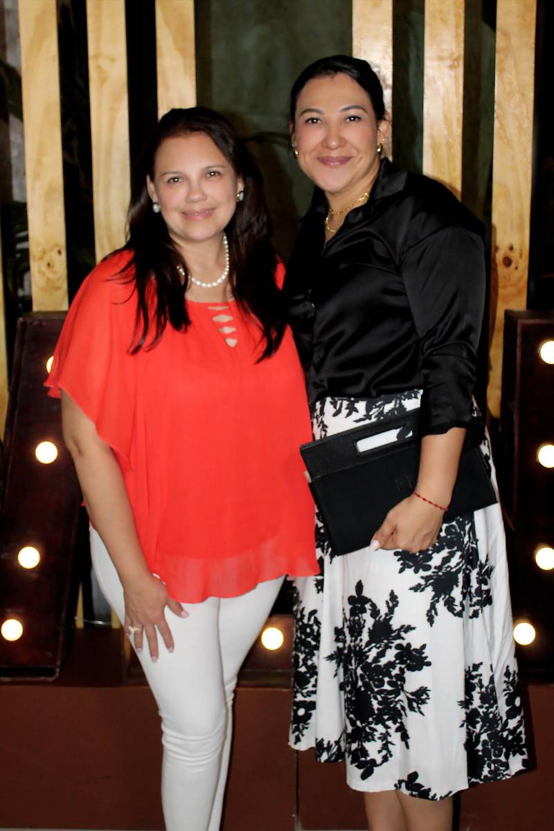 Evelyn Galdamez y Cindy Gómez.