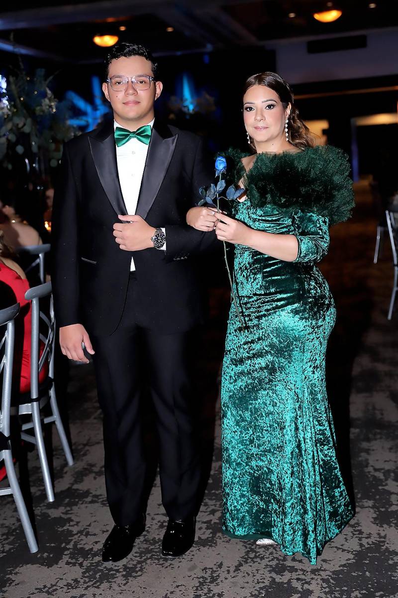 Ariel Hernández y Amy Giselle.
