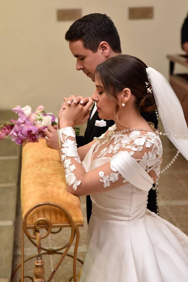 Guillermo Bográn y su amada Alexa Girón.