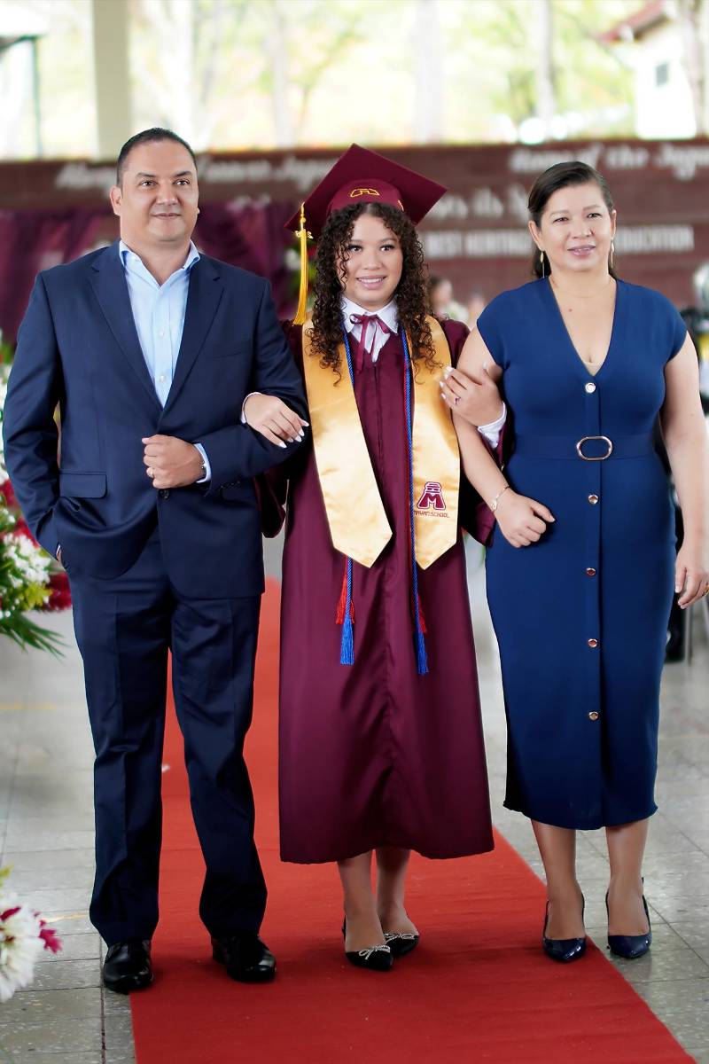 Graduación de los seniors 2026 de Mayan School