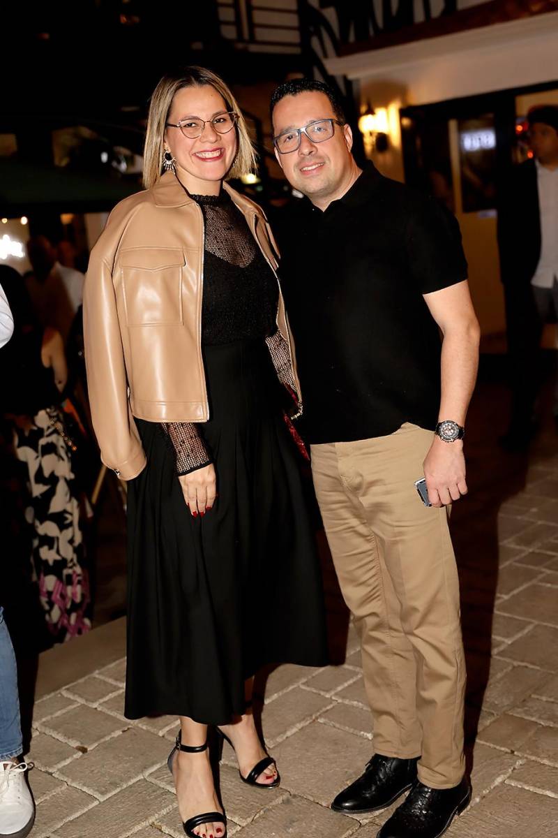 Grand opening de Orujos en Plaza Lara