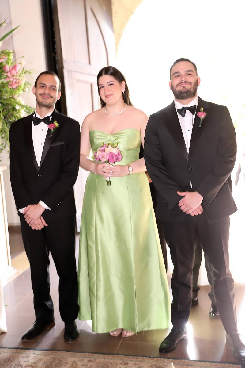 Así fue la boda eclesiástica de Ivana Lagos y Jacobo Waincier Canahuati
