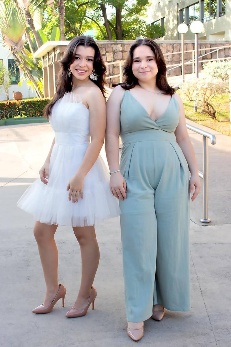 Natalie Antúnez y Dana Cabellero.