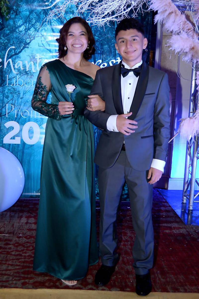 Mildred Núñez y Henrik Carias