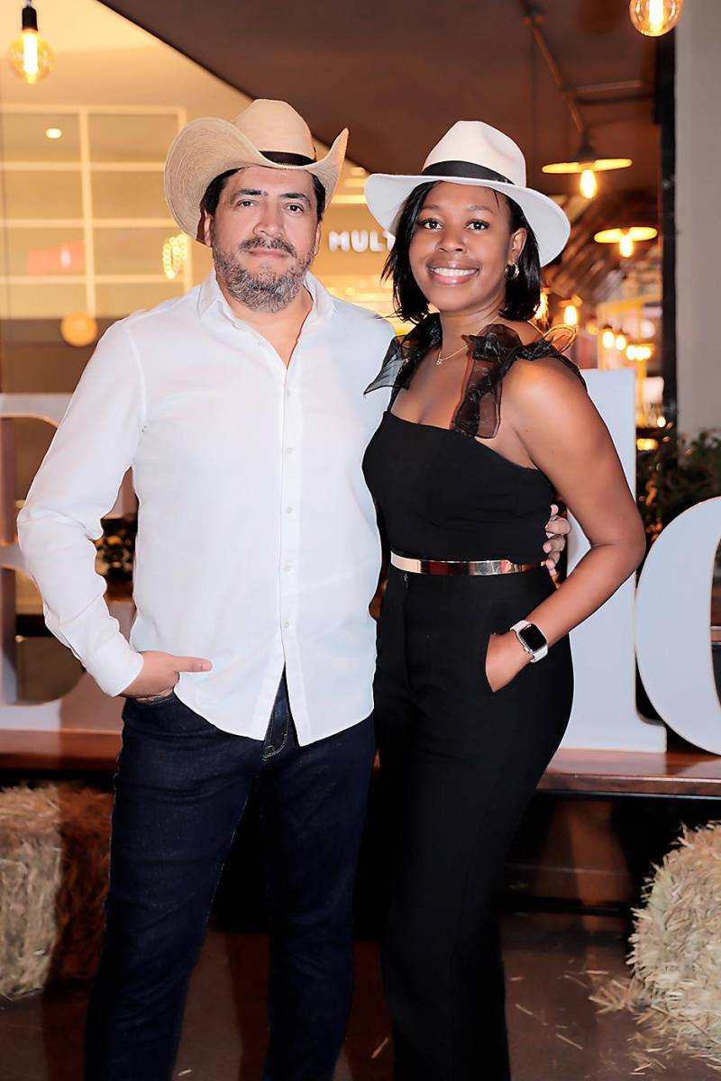 Gabriel Irías y Sulma Cayetano. 