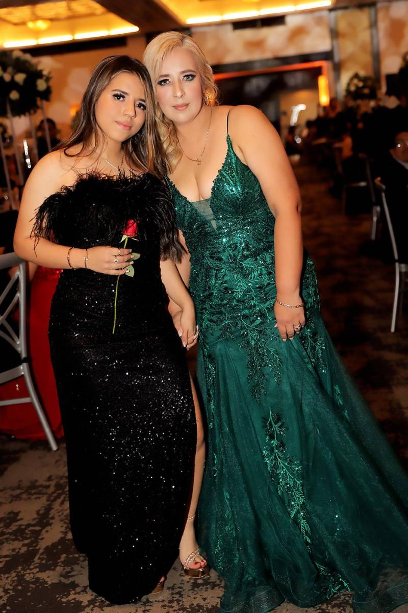 Ashley Alemán y Gabriela Maradiaga. 