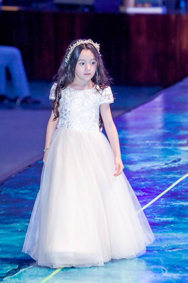 Senior Fashion Show 2026 de la Escuela Internacional Sampedrana, parte 3