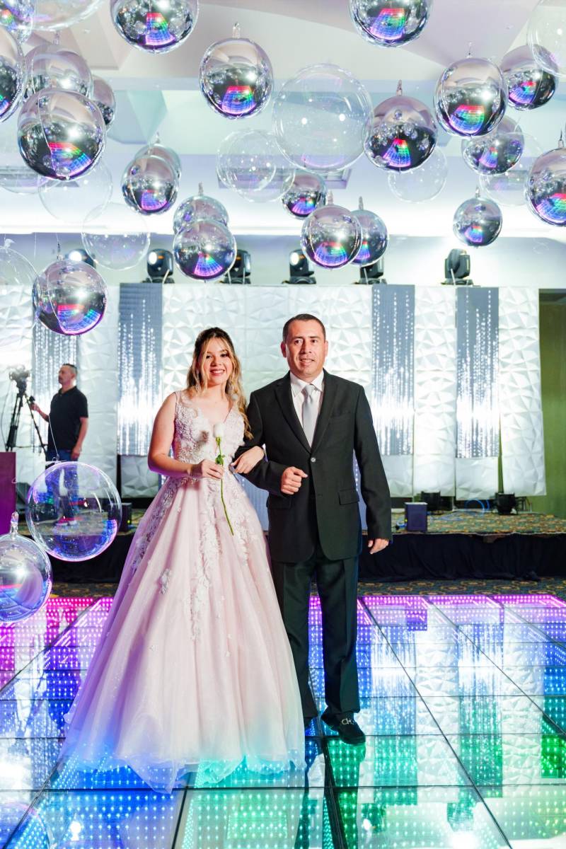 Isabella y hegels Aviles