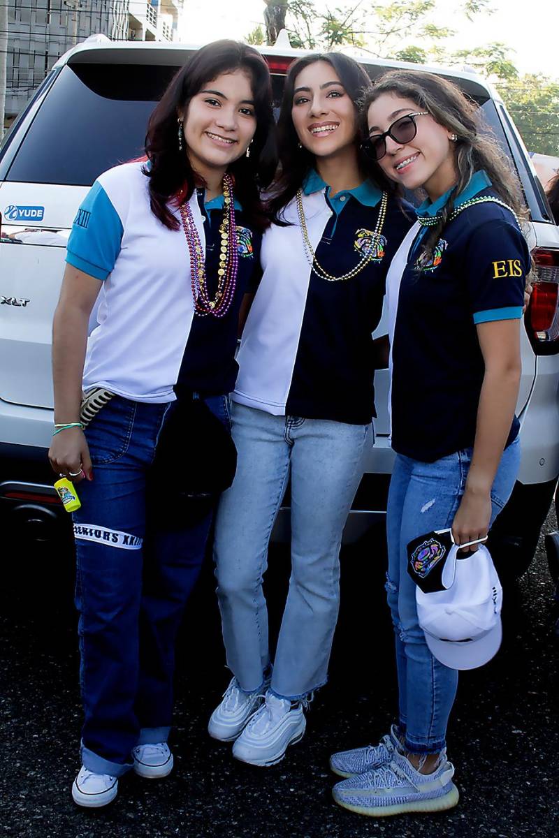 Mariana Mendoza, Giovanna Pereira y Valerie Eskelsen.