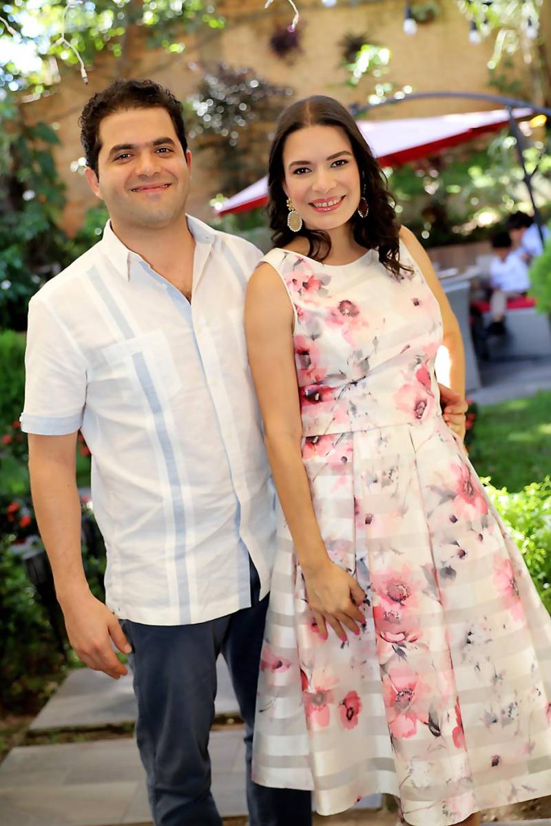 Roberto Larios y Pamela Soto 