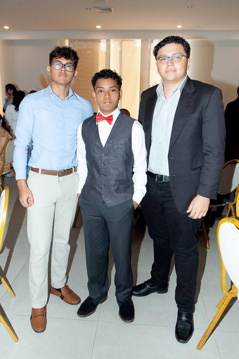 Oscar Abbot, Axel Moran y Joshua Messam