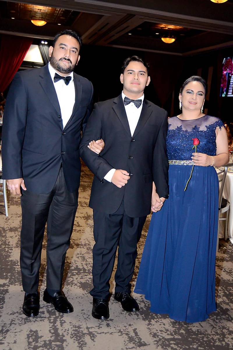 Óscar Silva, Sebastián Cálix y Kathya Cuellar.