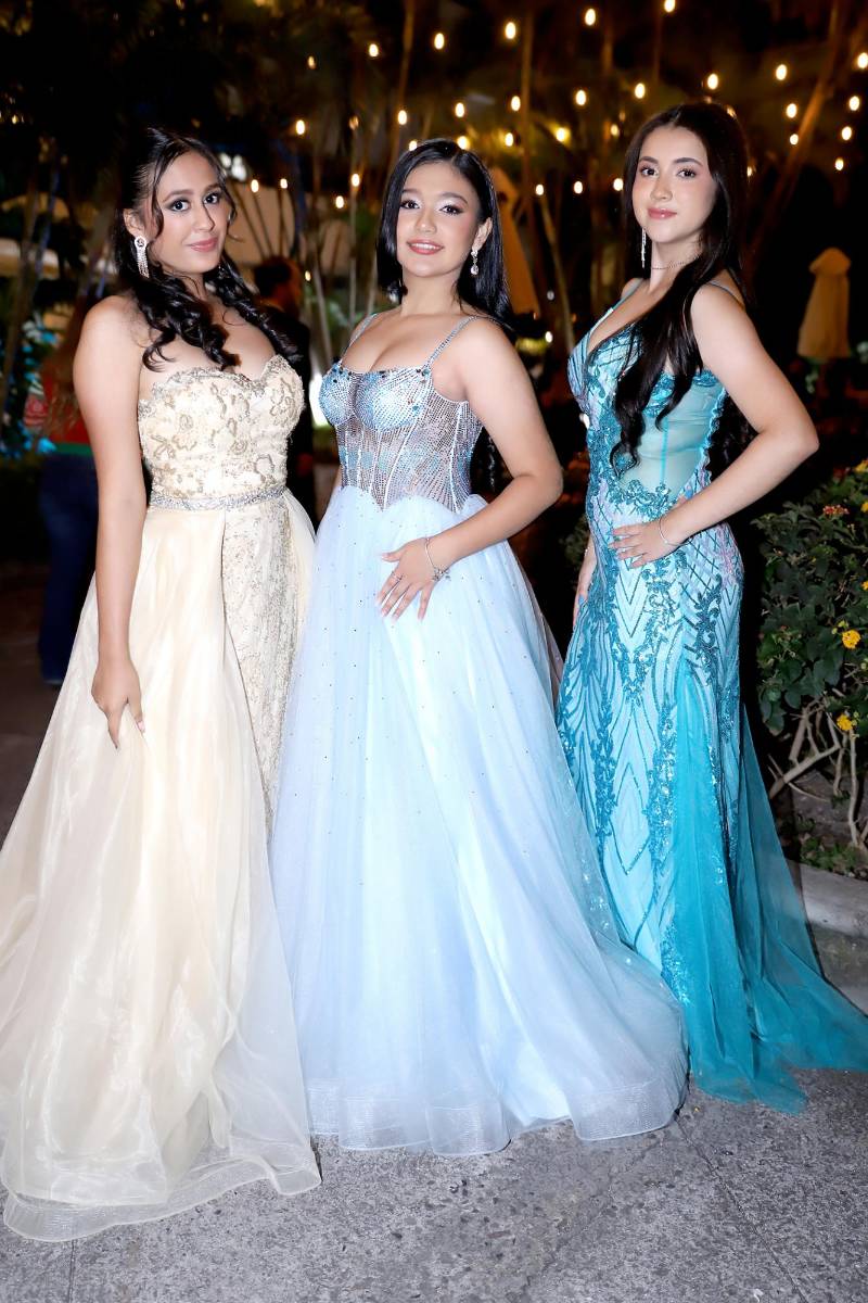 Fiesta de la prom 2025 del Instituto San José del Carmen