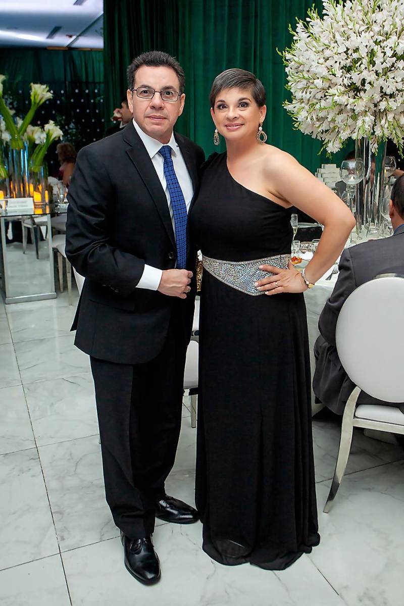 Carlos y Carol Bográn