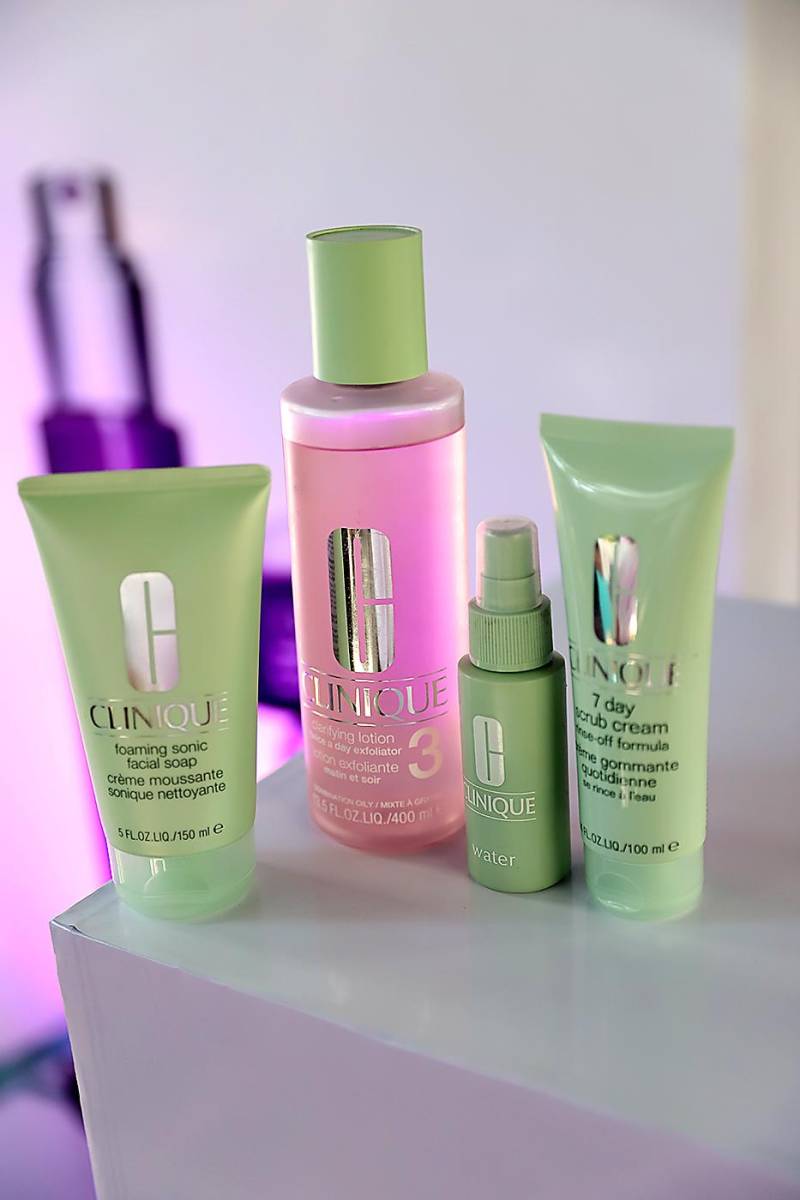 Clinique es una empresa de belleza, líder del sector, que se caracteriza por ofrecer al consumidor productos transformadores y experiencias que invitan a expresar la belleza individual de cada persona. 