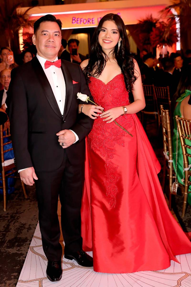 Sara Yip y su padre Sun Yip. 