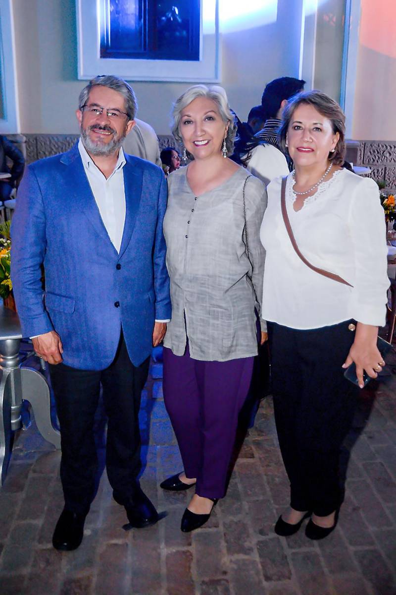José Ruales, Katya Romero y Susana Carpio