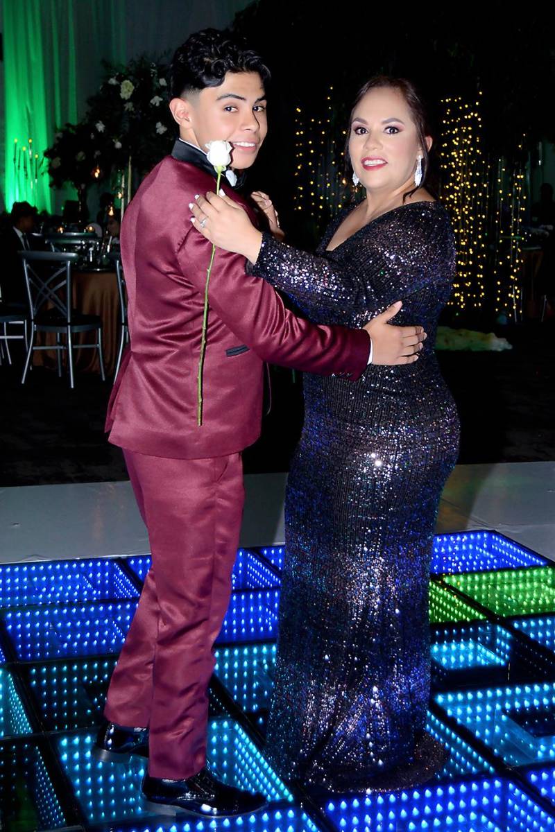 Anthony Avilés y Wendy Escoto