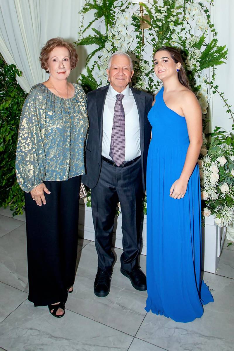 Mary, Yamal Yibrin y Mary Zummar.