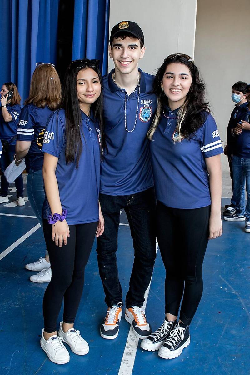 Génesis Montenegro, Roberto Perdomo y Nicole Paguaga.