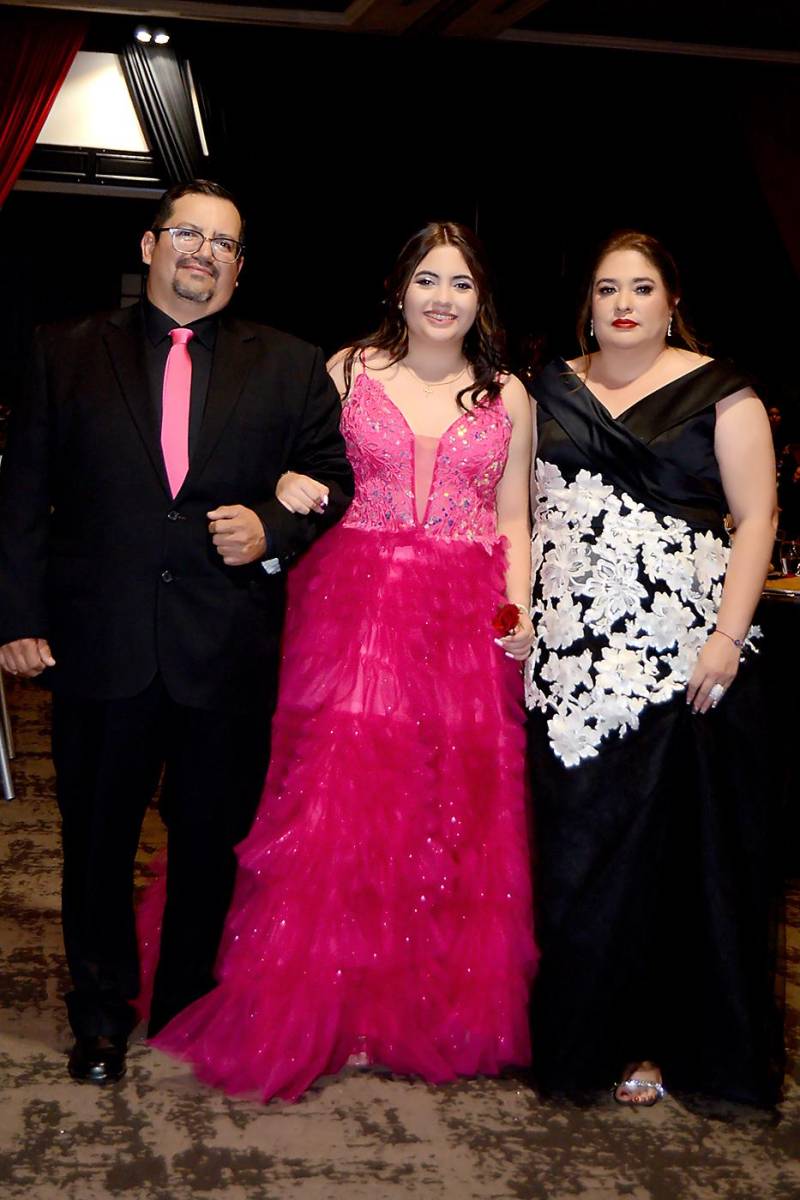 Francis, María José Matamoros y Patricia Mejía.