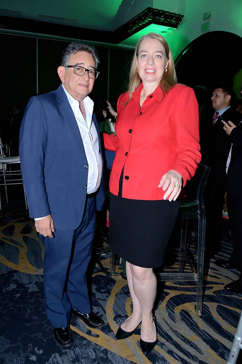 Guillermo Matamoros y Elizabeth Ascona