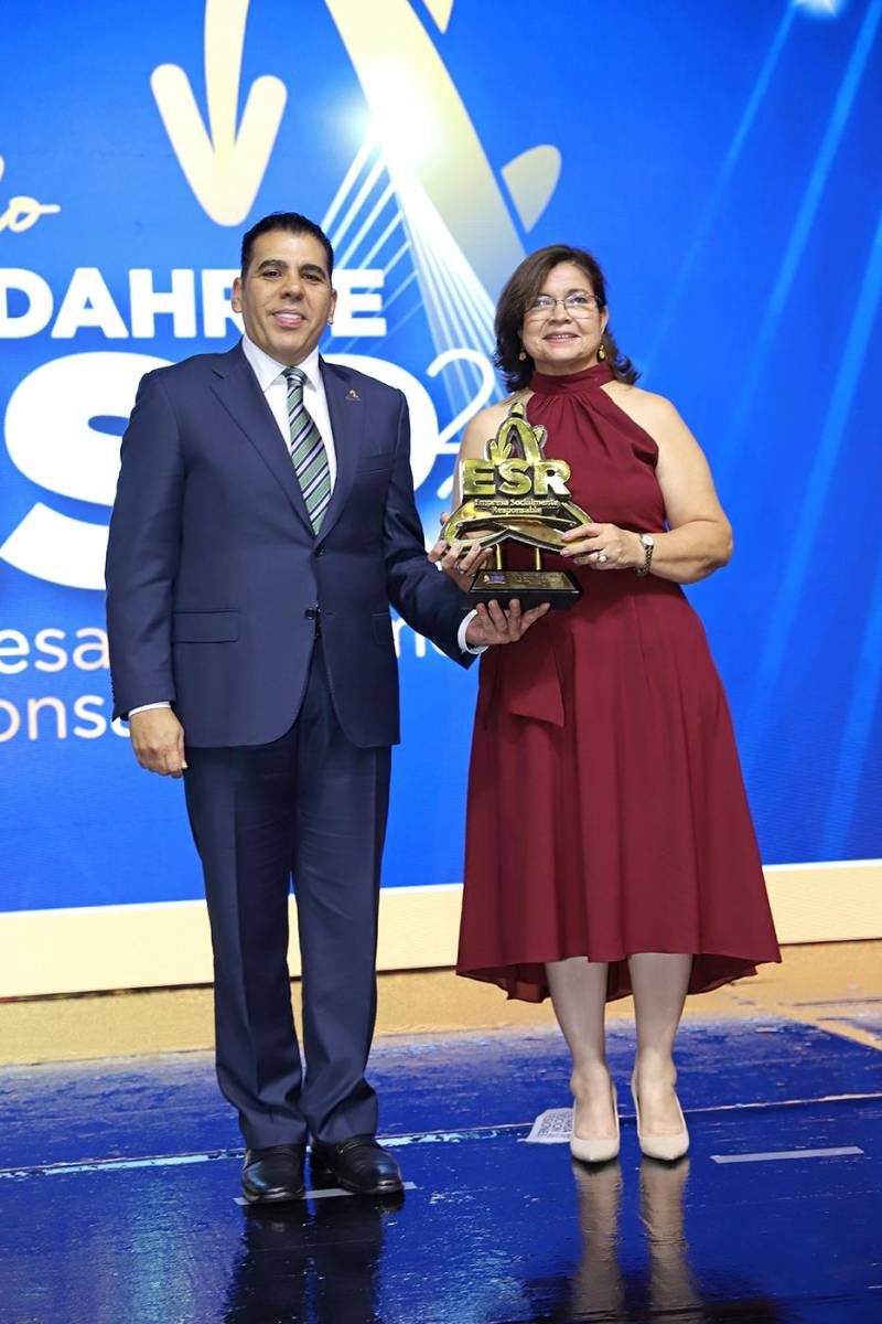 FUNDAHRSE premia a empresas socialmente responsables