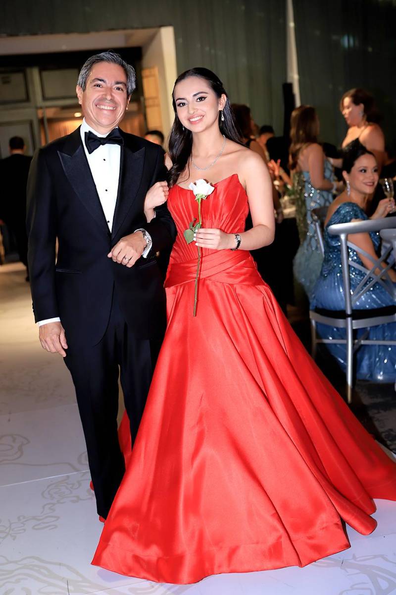 Luis y Sofía Reyes.