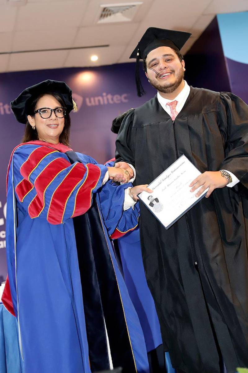 Graduaciones de Pregrado de UNITEC TGU 2025