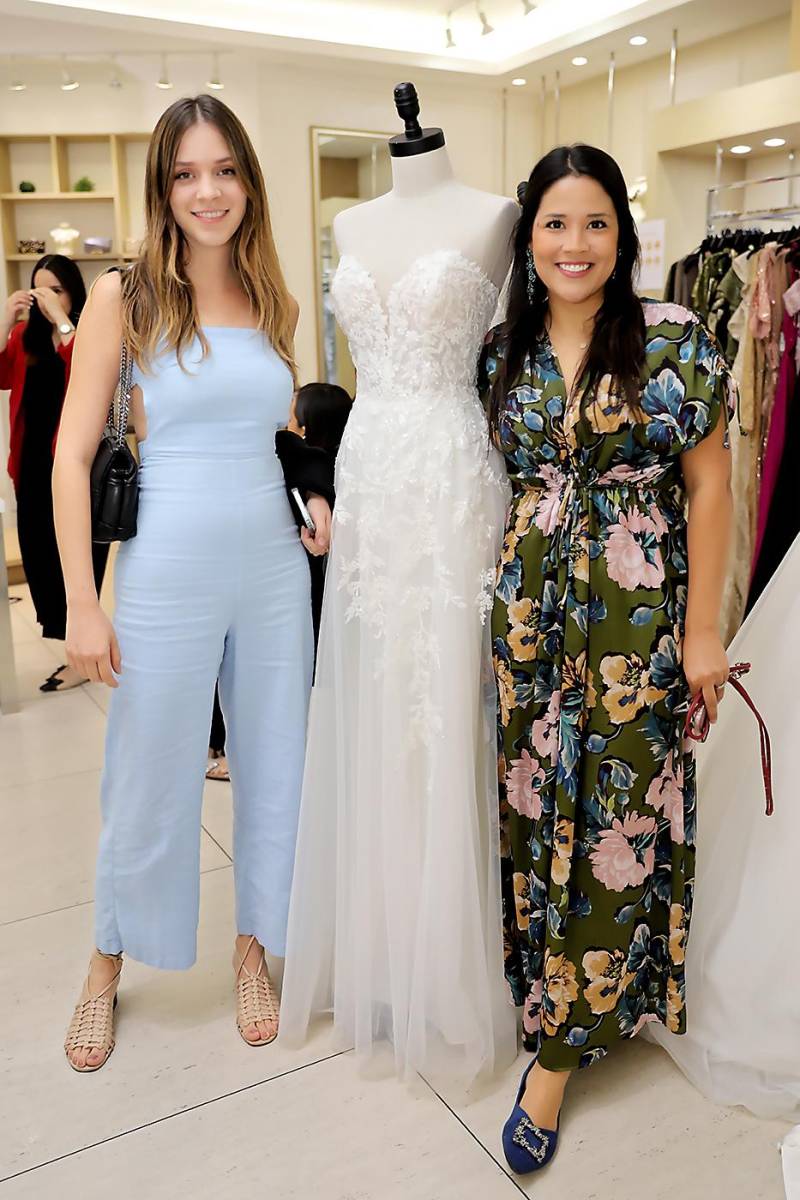 Isabella Fortín y Nicole Cooper.