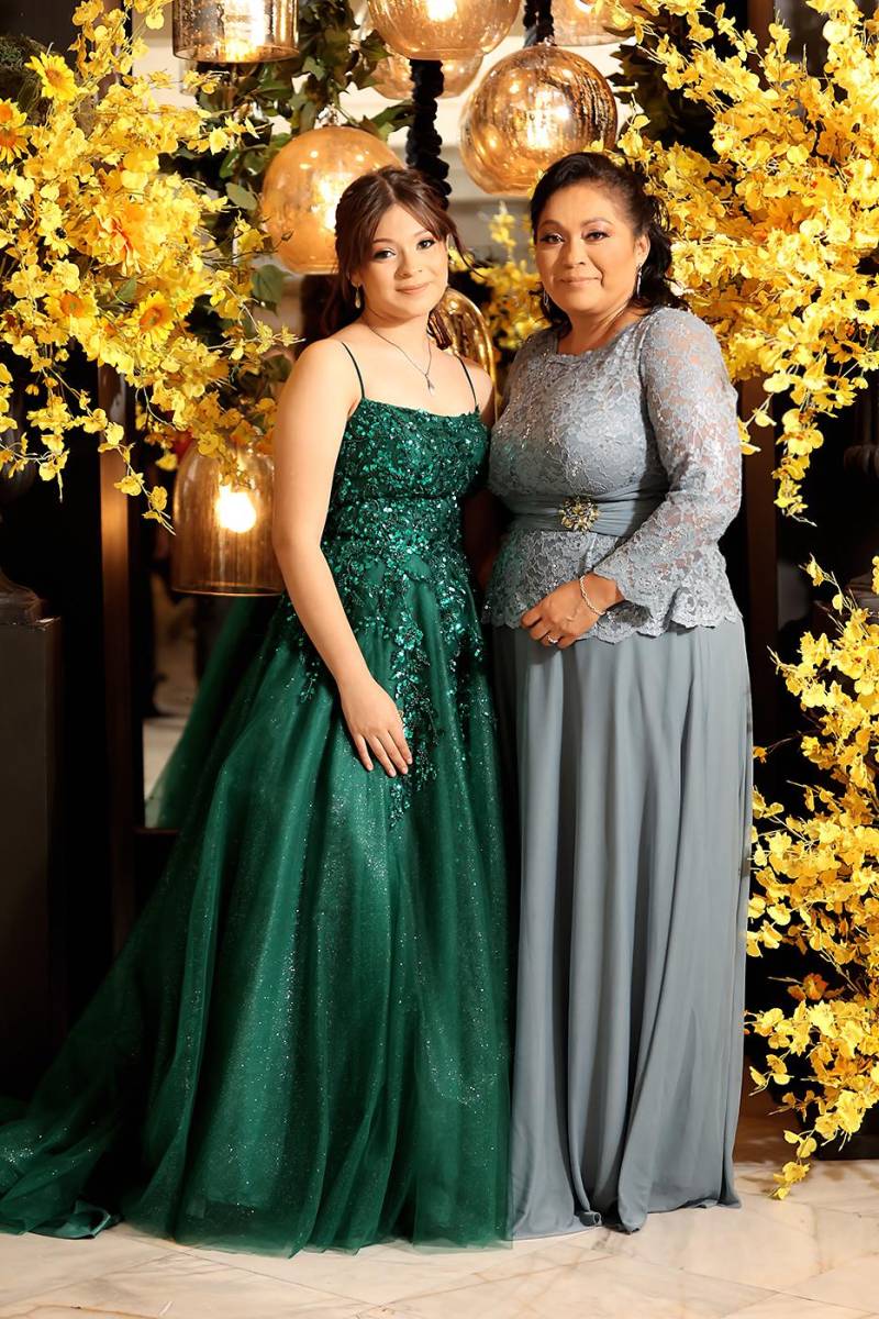 Invitados de la prom 2025 de Dowal School