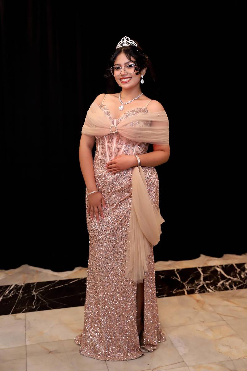 Looks de la prom 2025 del Instituto San José del Carmen