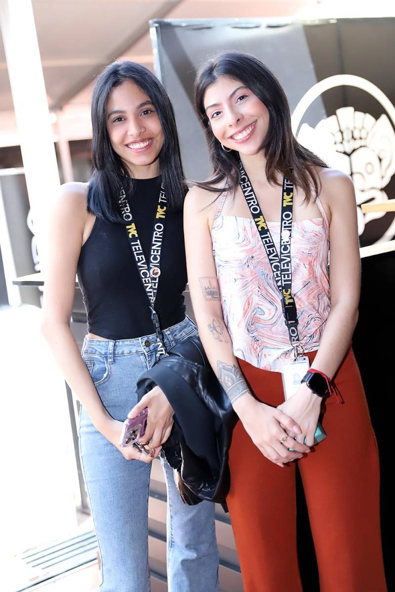 Nickoll Lagos y Flor Agüero. Nickoll Lagos y Flor Agüero.