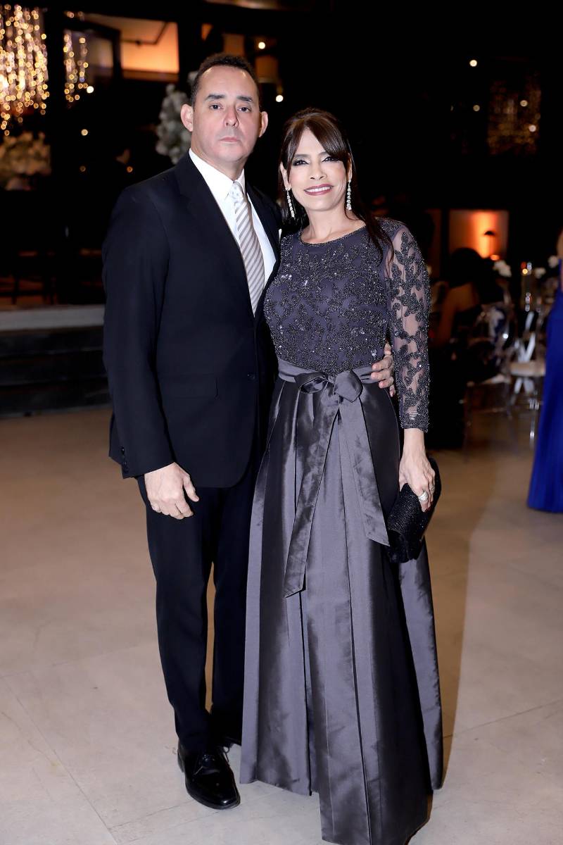 La boda de Helen Zamora y Alex Cosenza