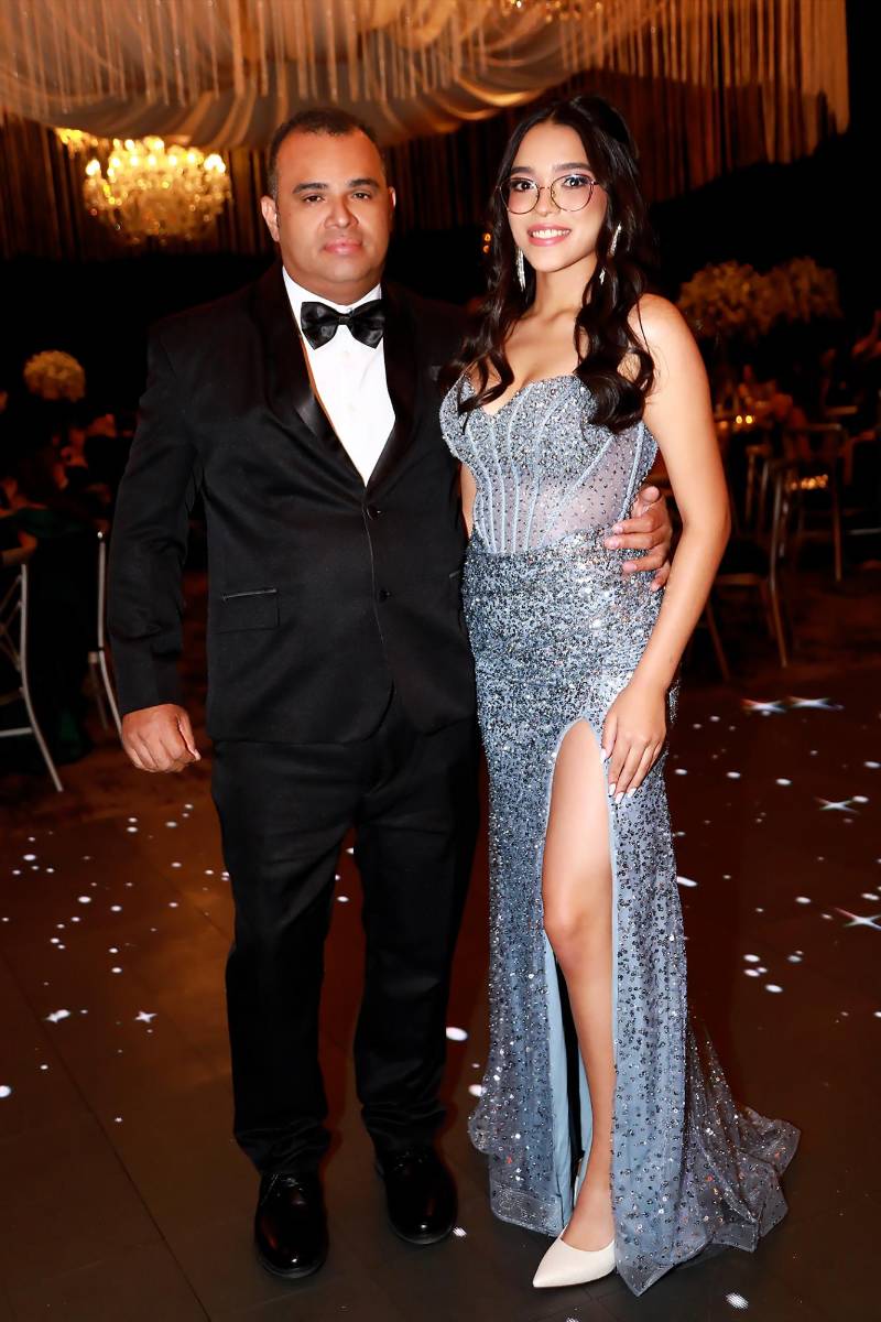 Briana Cabrera y su padre Aldo Cabrera. 