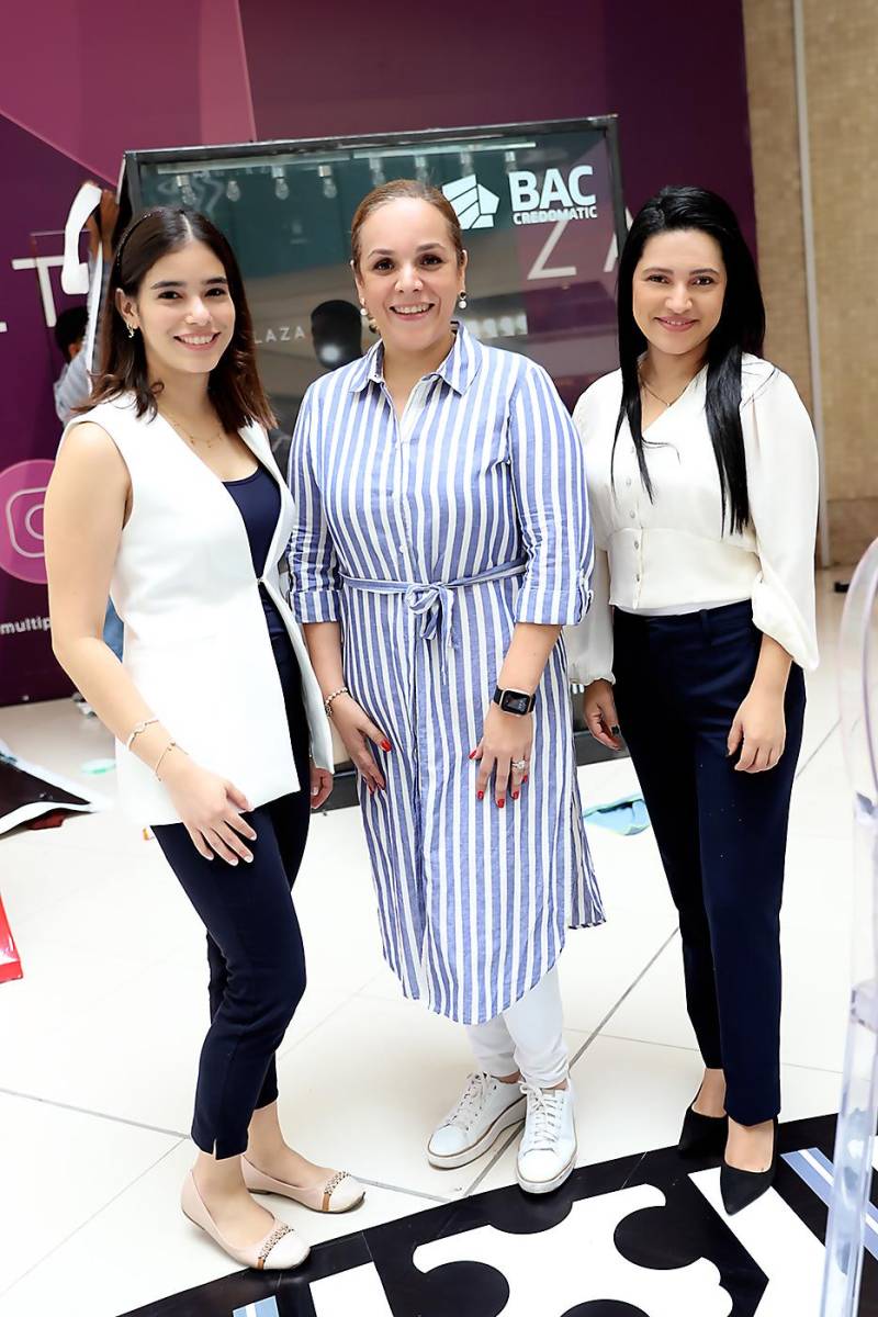 Camila García, Victoria Chávez y Fabiana Rodríguez