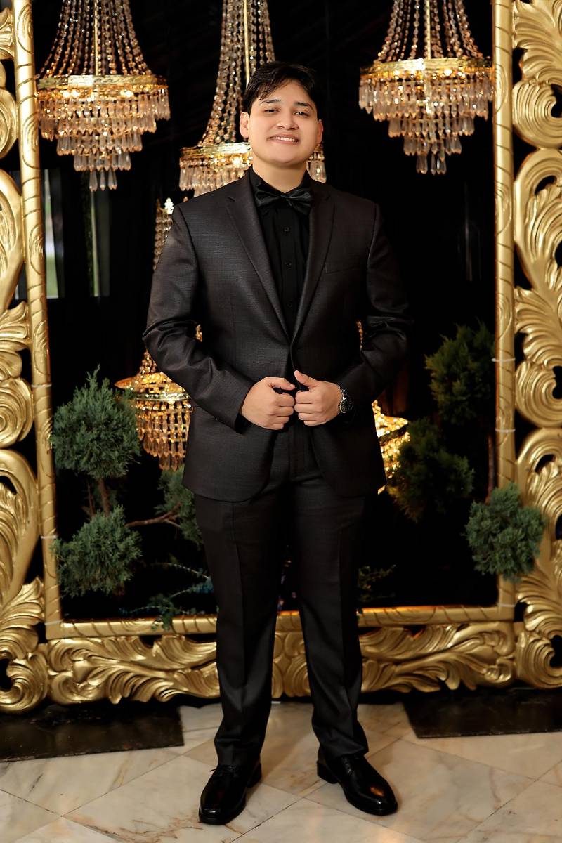 Arturo Larios.