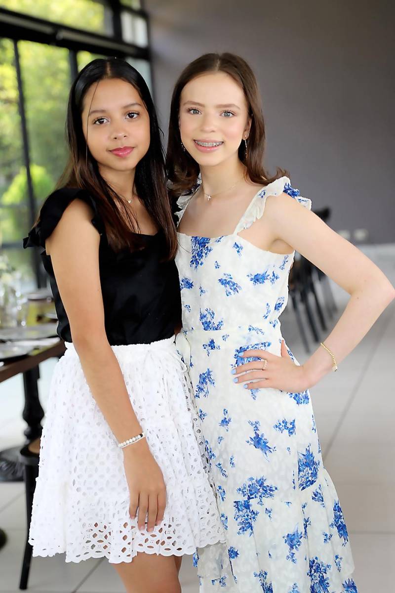 Gracia Lagos y Daniela Tróchez