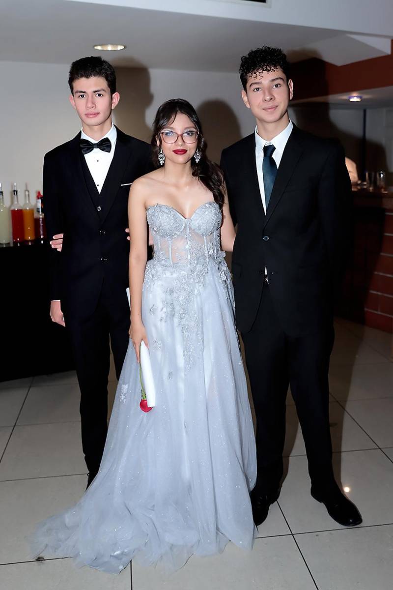 Fiesta de la prom 2024 del San José del Carmen