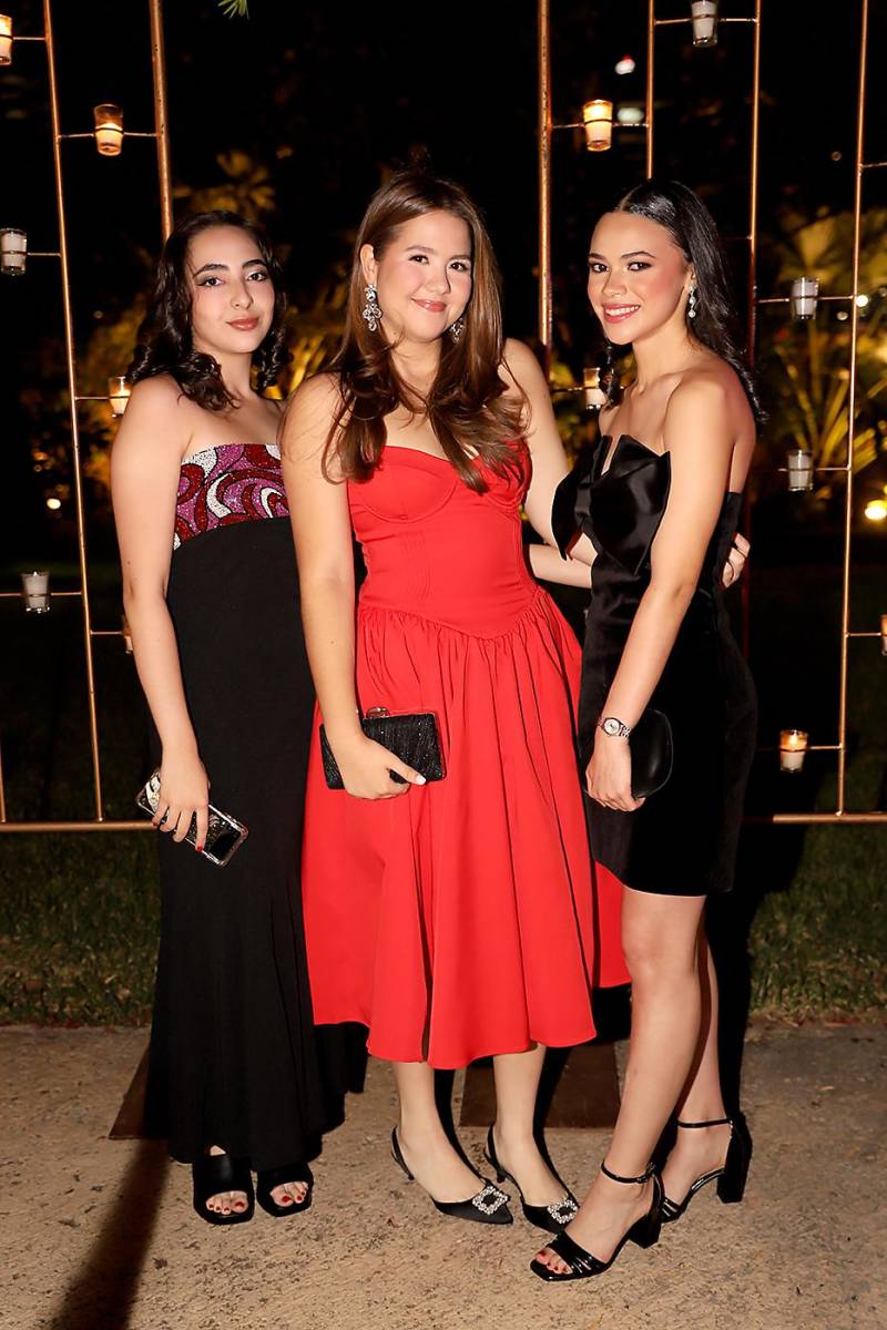 Mariana Fernández, Gianna Lagunes y Elena Danzilo.