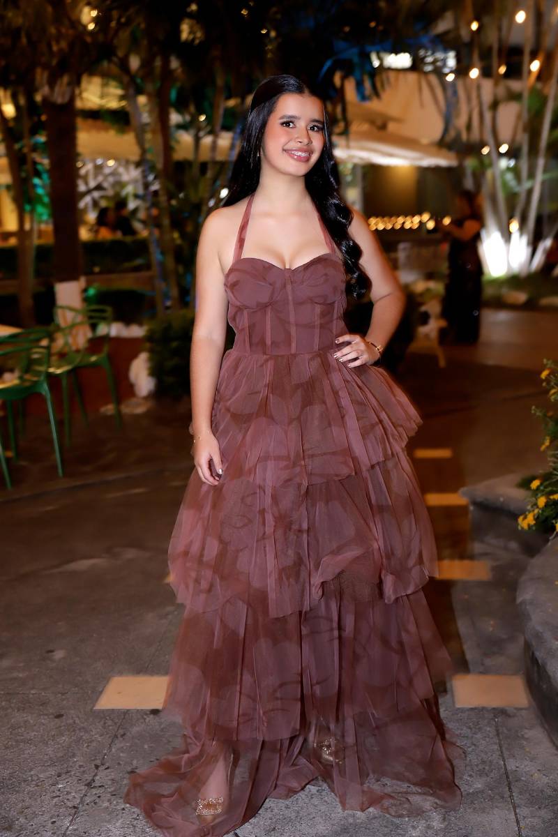 Looks de la prom 2025 del Instituto San José del Carmen