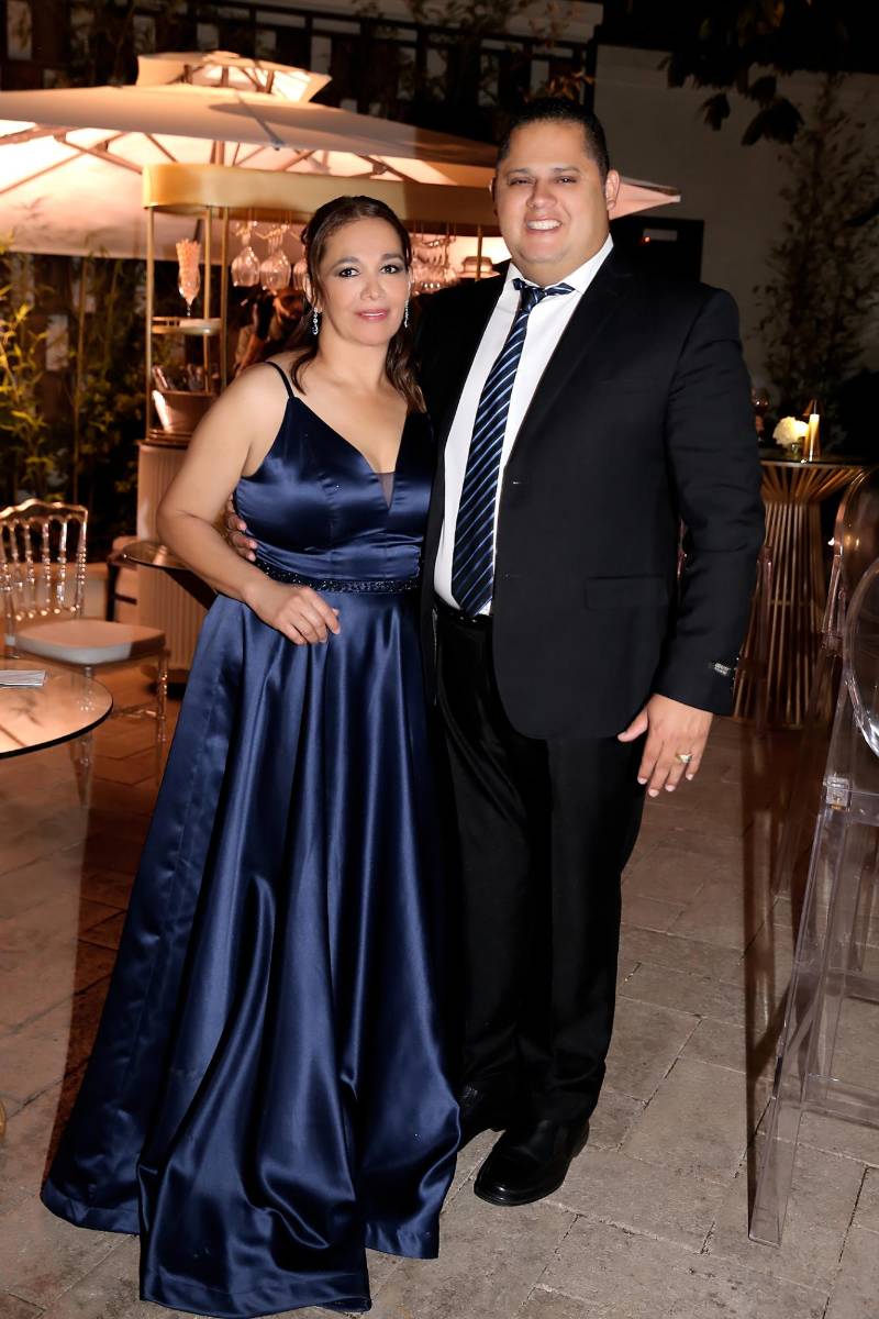 Rosaura Aguilera y César Chirinos 