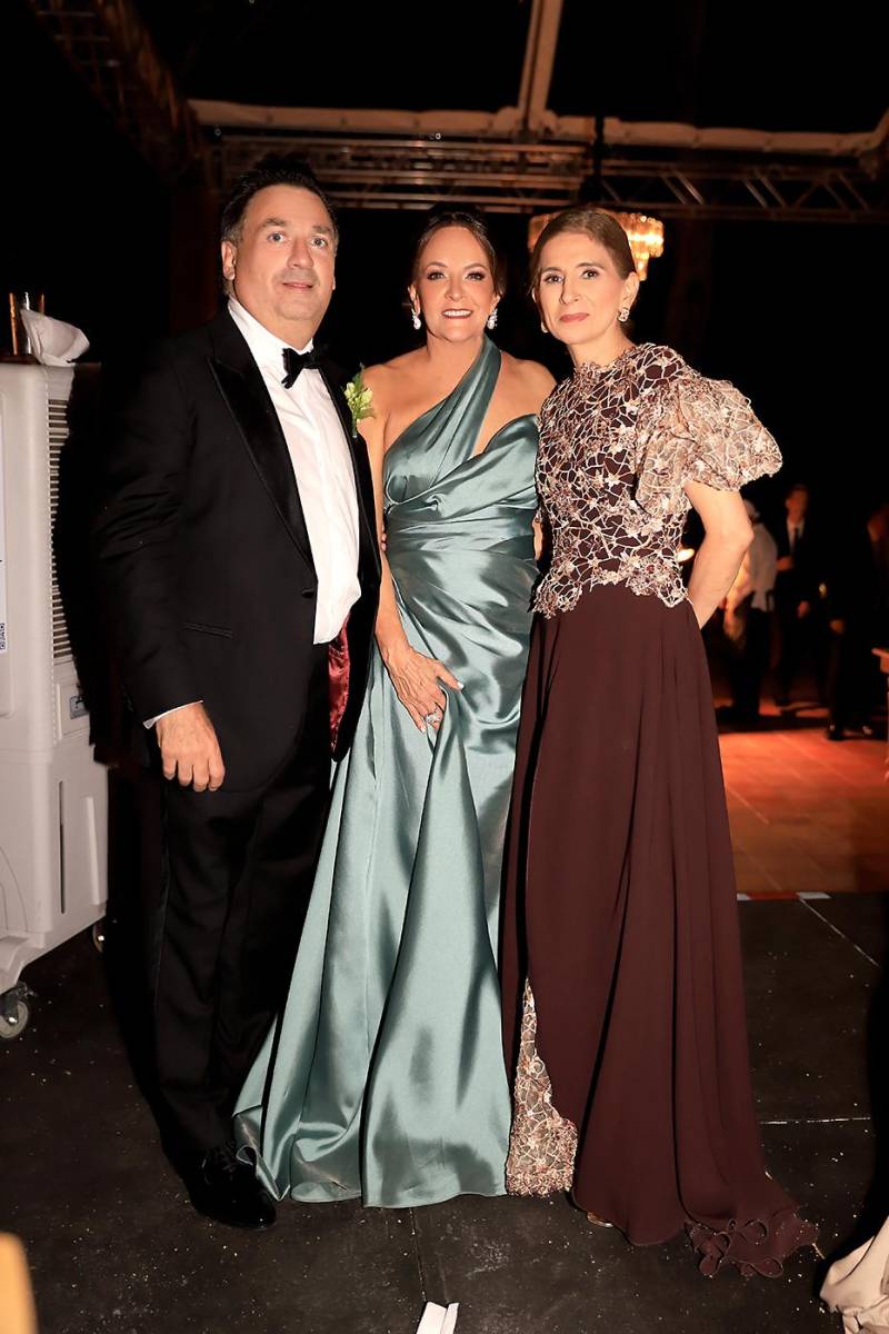 Edwin Rosenthal, Mandy Rivera y Olga Viara 