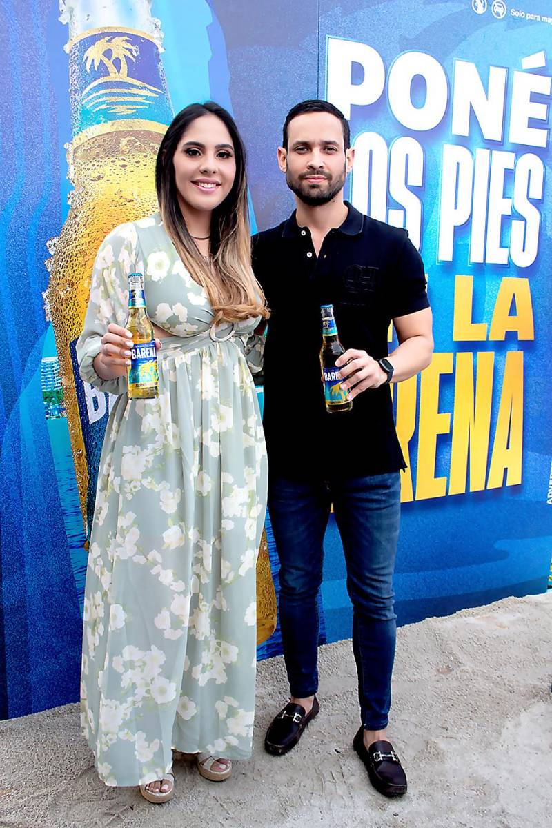 Cinthya Hernández: gerente de marca Barena y Kervin Garcia, gerente de medios.