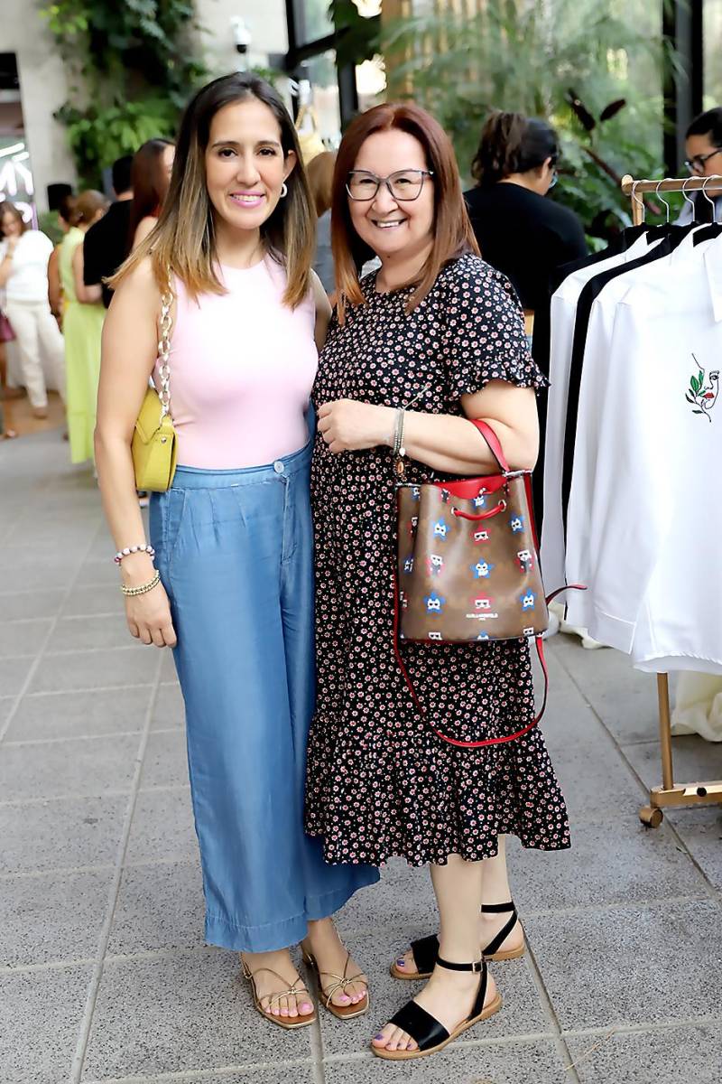 Tania Nuila y Magda Sabillón 