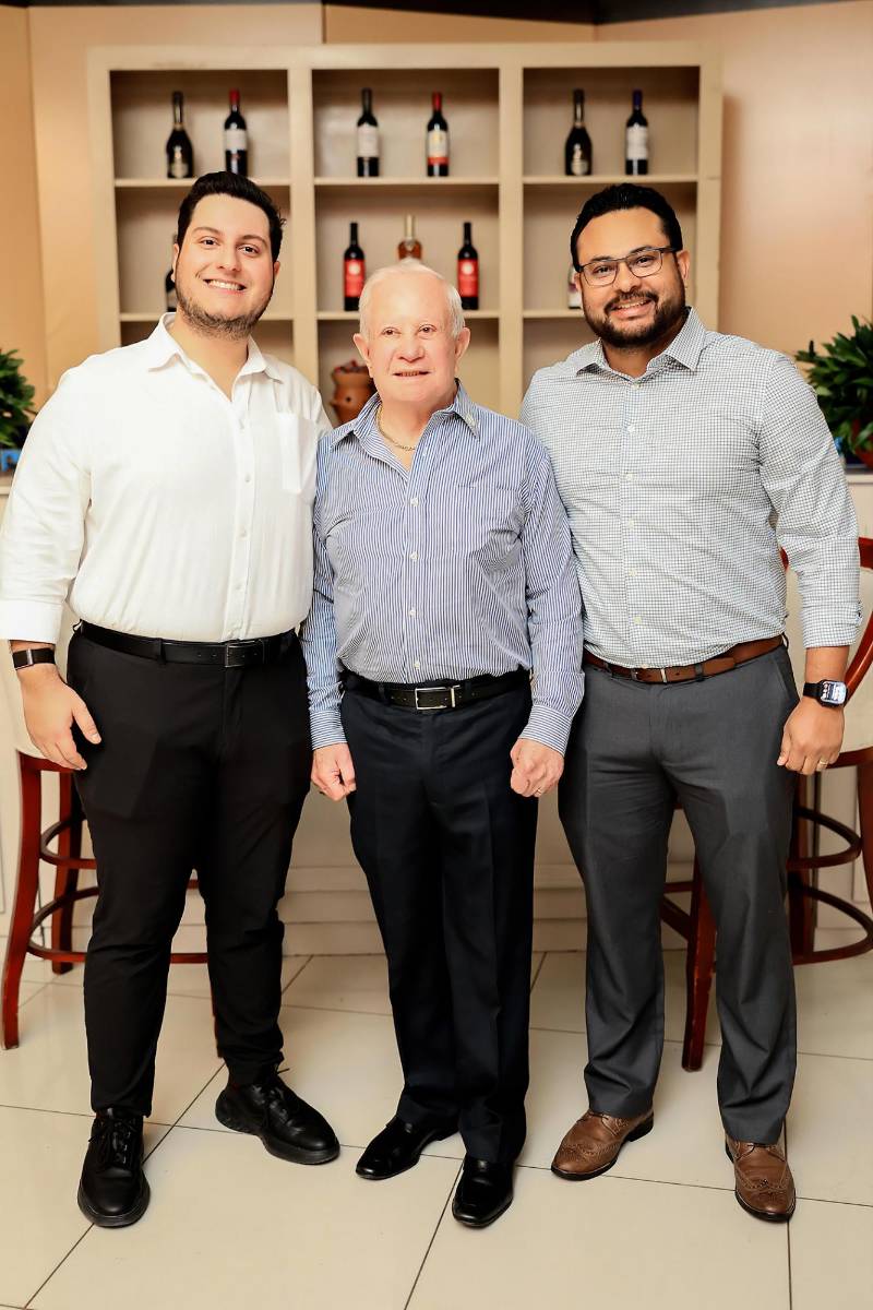 Julio Valladares, Roger Danilo Valladares y José Miguel Sánchez.