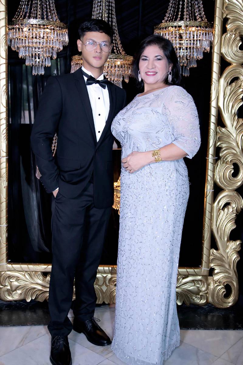 Desfile padres e hijos de la Prom 2026 Del Campo School