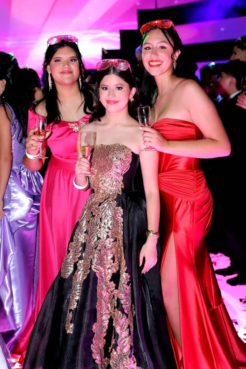 Fiesta de la prom 2024 de Antares y Aldebarán