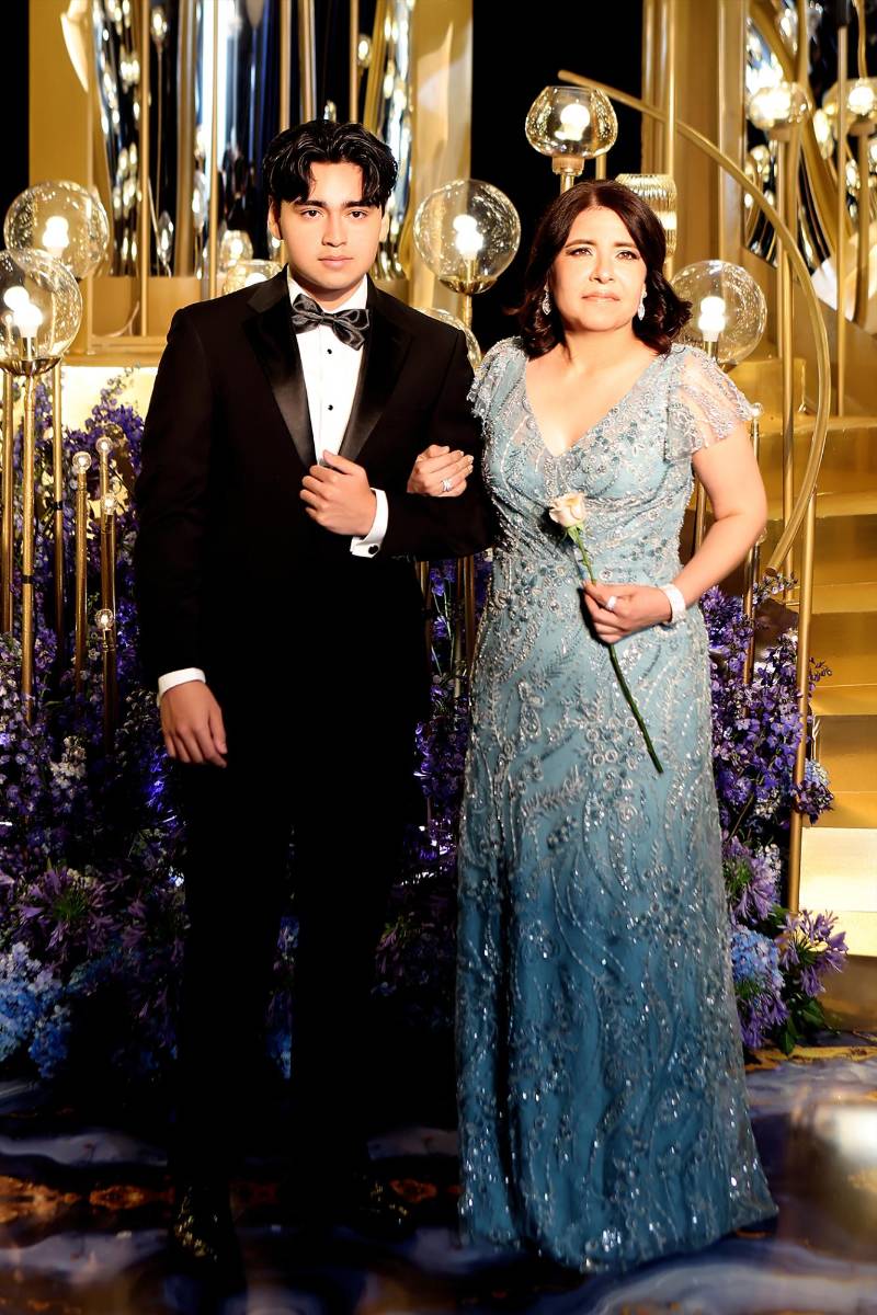 Desfile de padres e hijos en la Prom 2026 de la Escuela Americana de Tegucigalpa