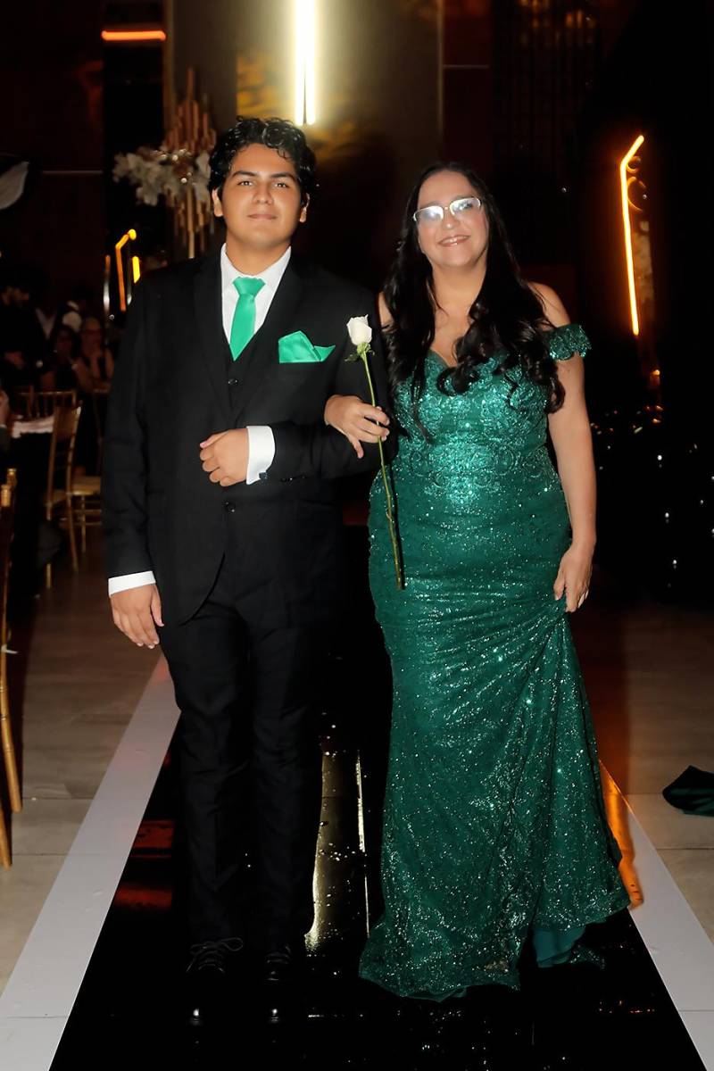 Julio Rodríguez y su madre Vanny Escobar